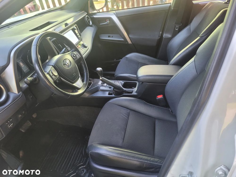 Toyota RAV4 Hybrid Prestige 4x4 - 31