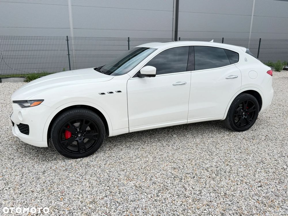 Maserati Levante Granlusso - 11