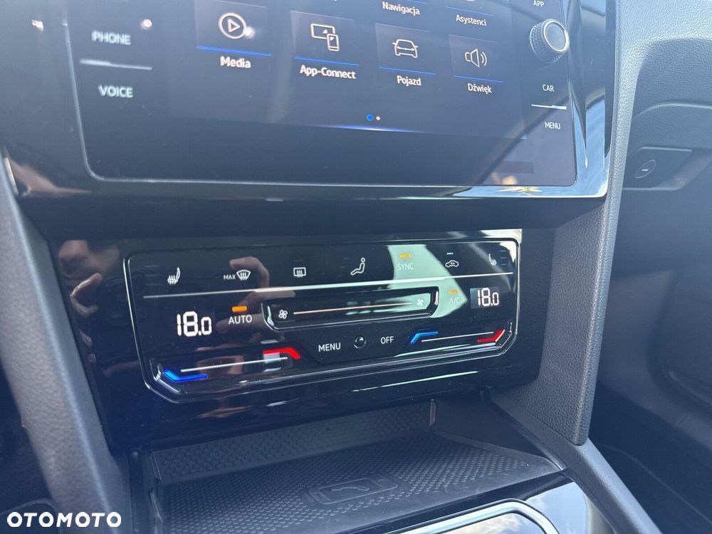 Volkswagen Passat Variant 2.0 TSI 4Mot Elegance DSG - 25