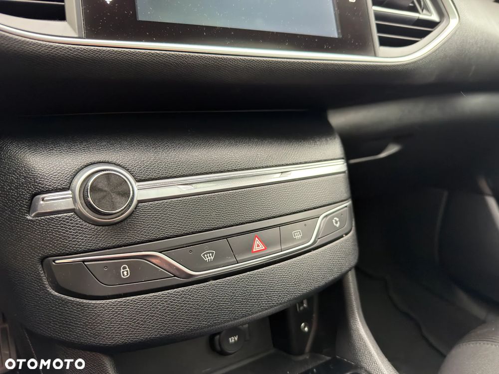 Peugeot 308 1.6 e-HDi Active S&S - 21