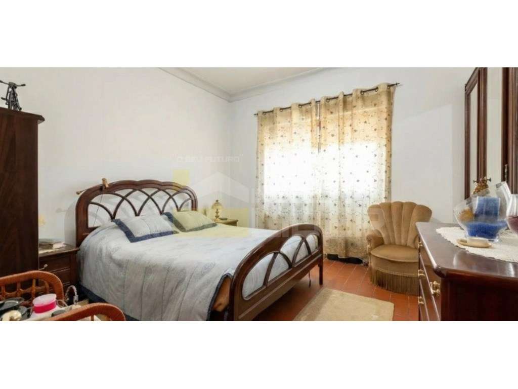 Moradia isolada T5 com 250m2 S. Sebastiao de Guerreiros, Loures. - Grande imagem: 5/12