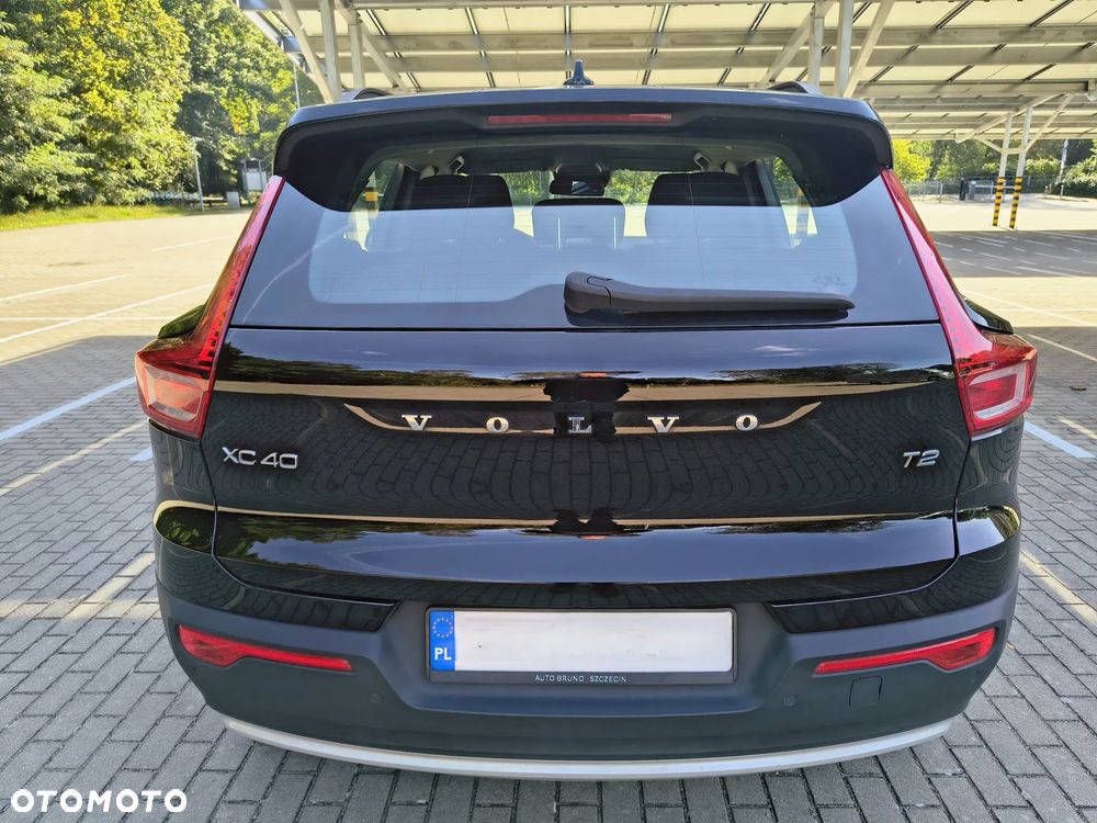 Volvo XC 40 T2 Essential - 9