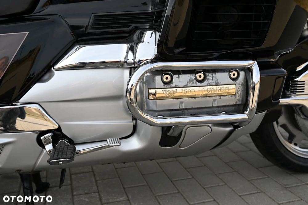 Honda GL - 10