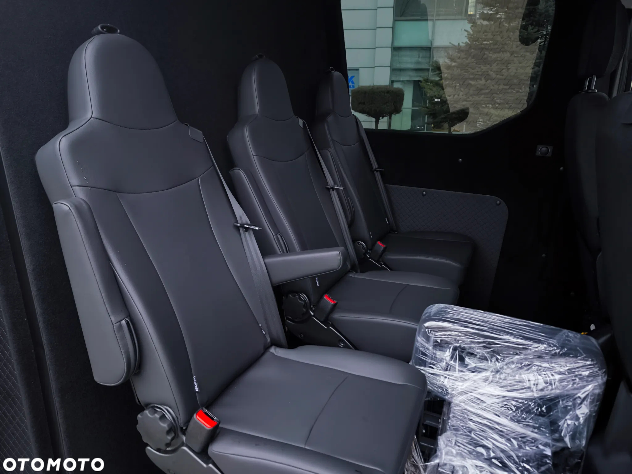 Iveco Daily FURGON L4H3 brygadowy 7 miejsowy - 2