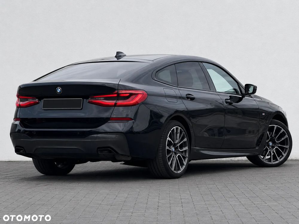 BMW 6GT - 4