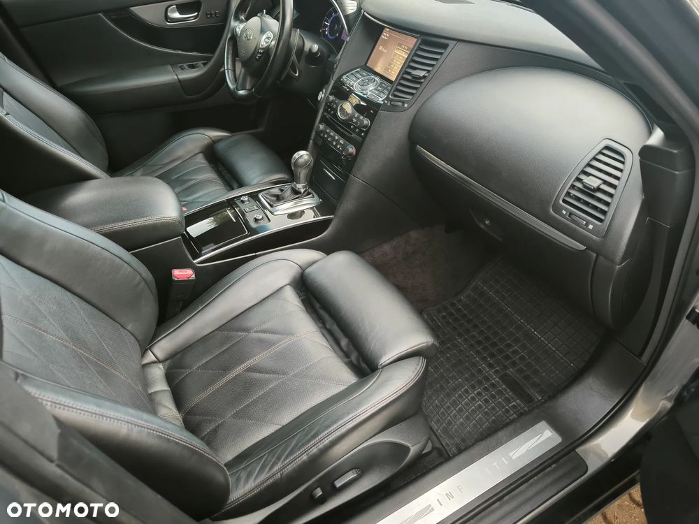 Infiniti QX70 3.0d S Premium - 16