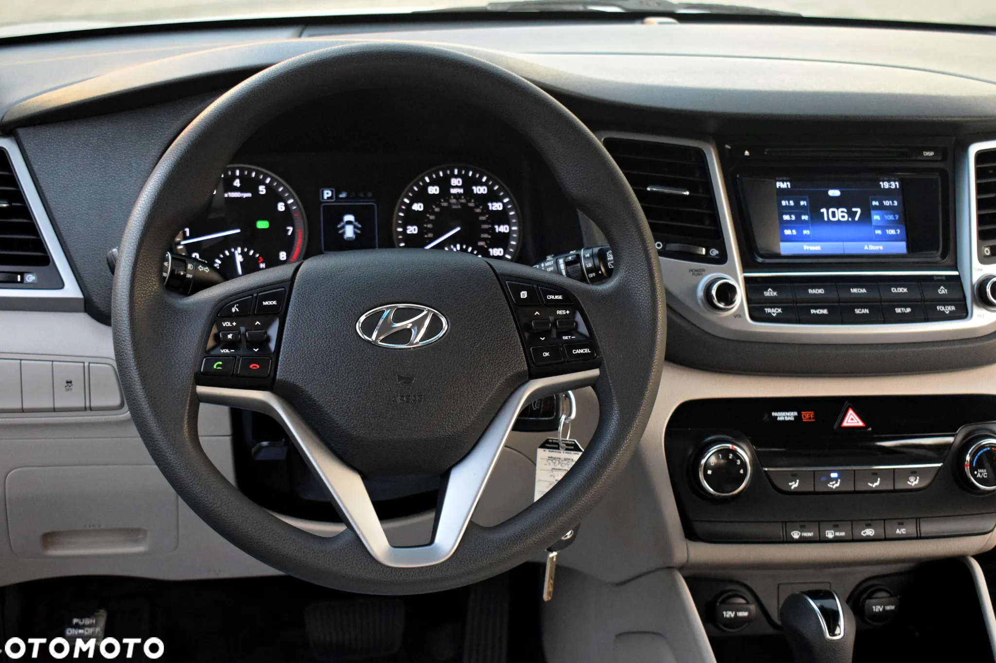 Hyundai Tucson - 36