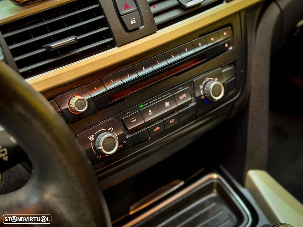 BMW 320 d - 32