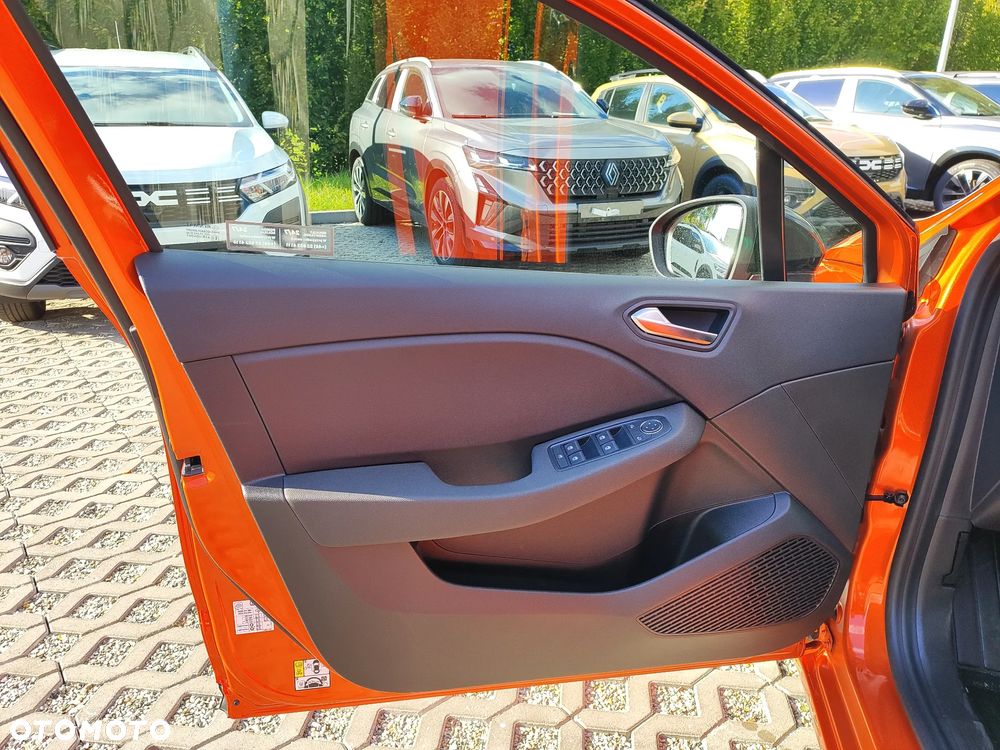 Renault Clio - 24