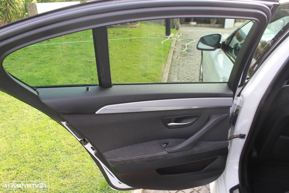 BMW 520 d Pack M Auto - 24
