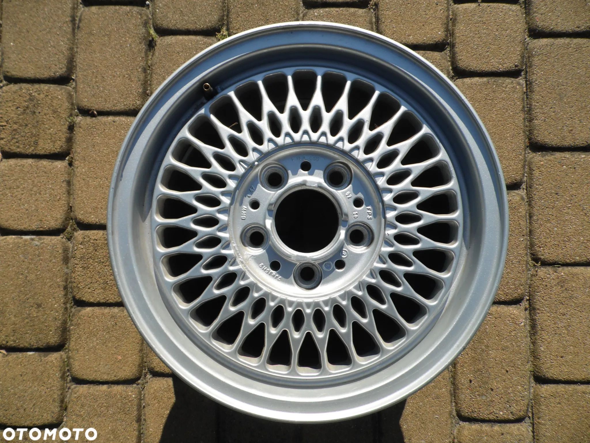 Felga 15'' 5x120 BMW 1180448 7x15 ET47 Styling 17 IDEALNA - 1