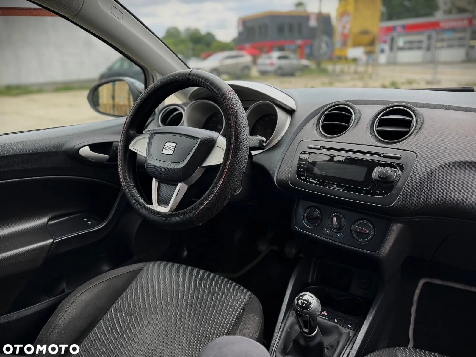 Seat Ibiza SC 1.6 16V Style - 5