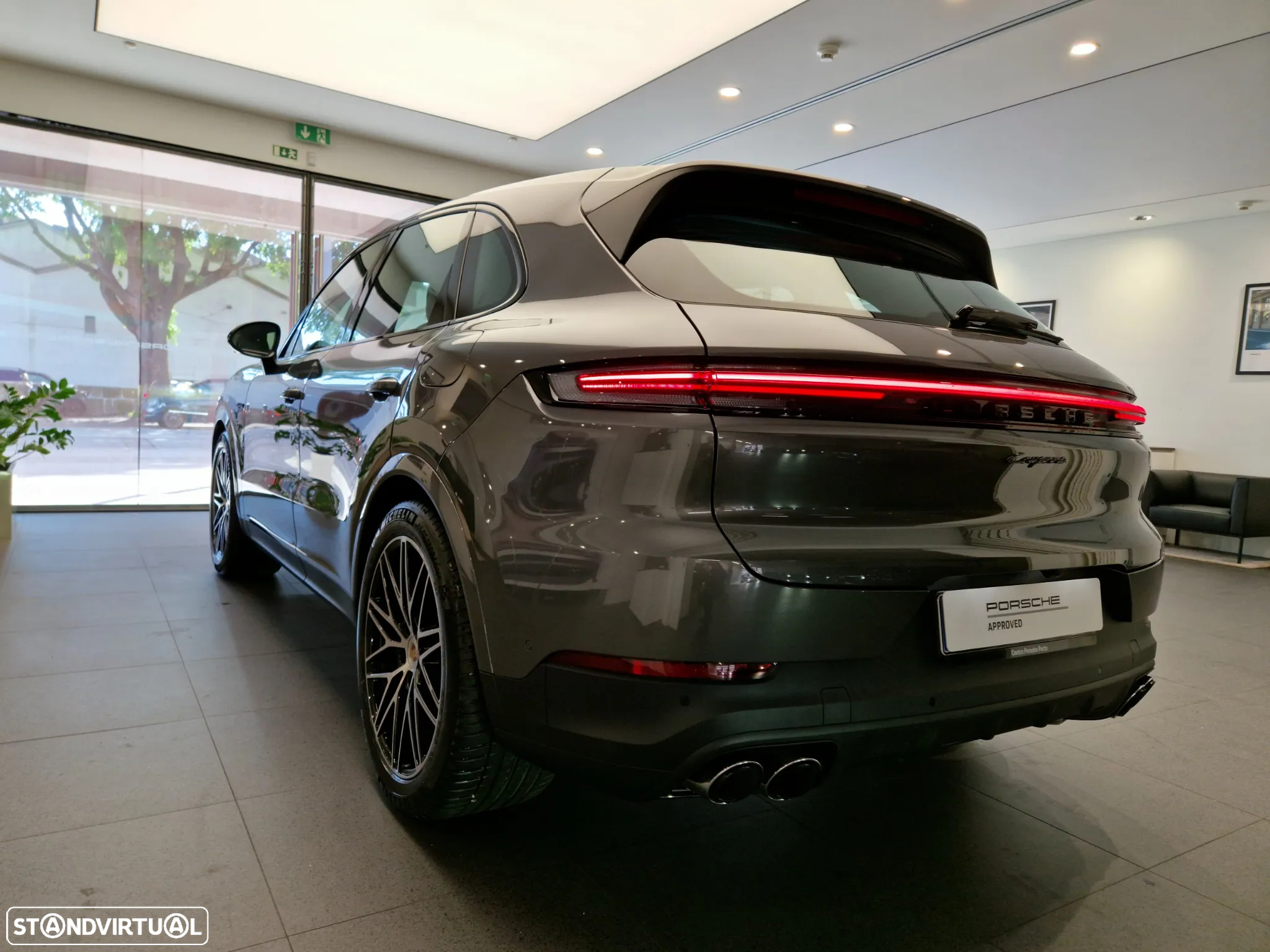 Porsche Cayenne E-Hybrid - 3