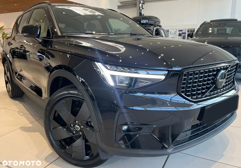 Volvo XC 40 B4 B AWD DKG Ultimate Dark - 6
