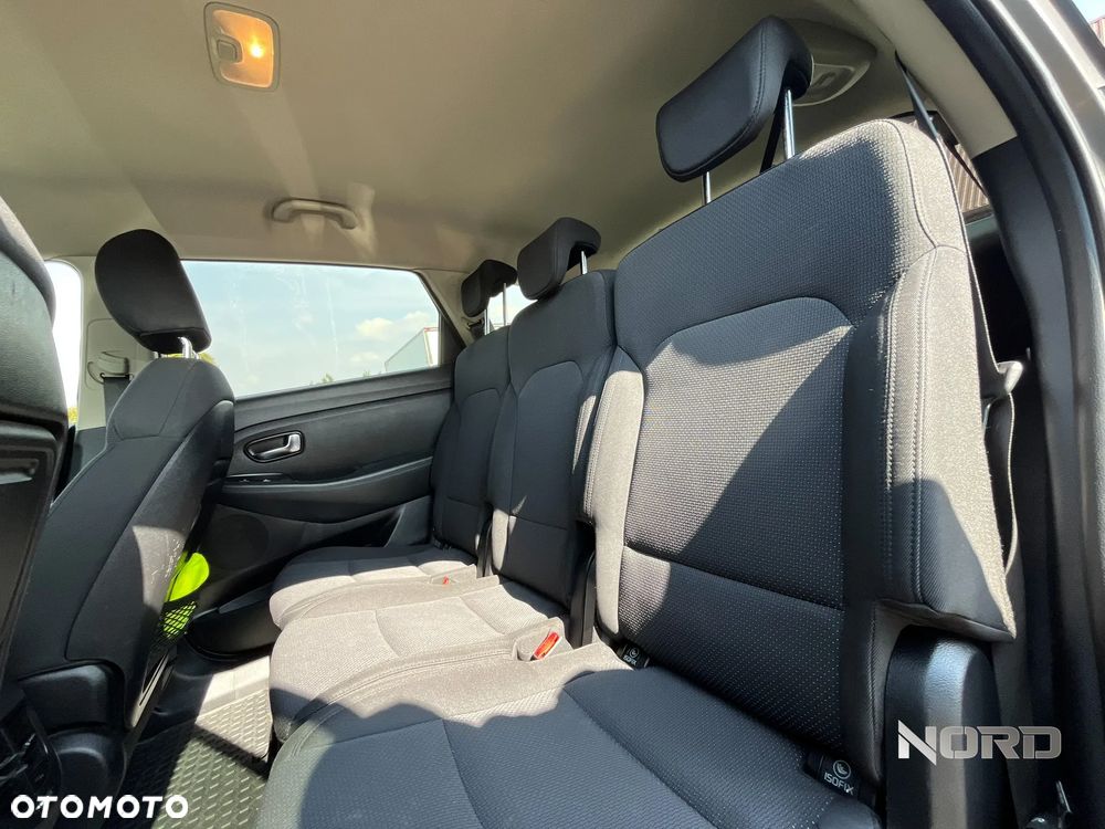 Kia Carens 1.6 GDI L - 19