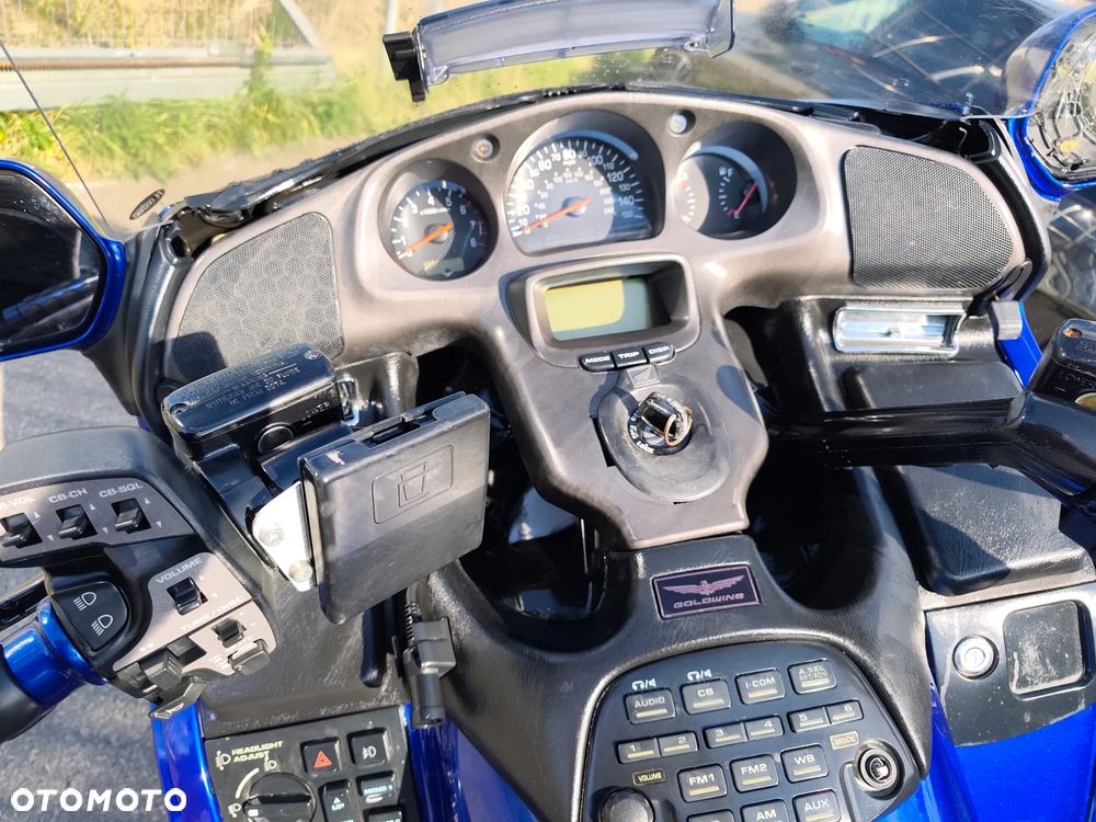 Honda GL - 40
