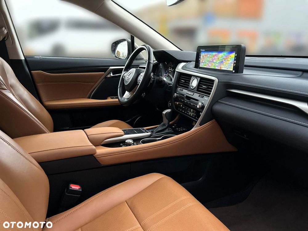 Lexus RX 450h Omotenashi - 11