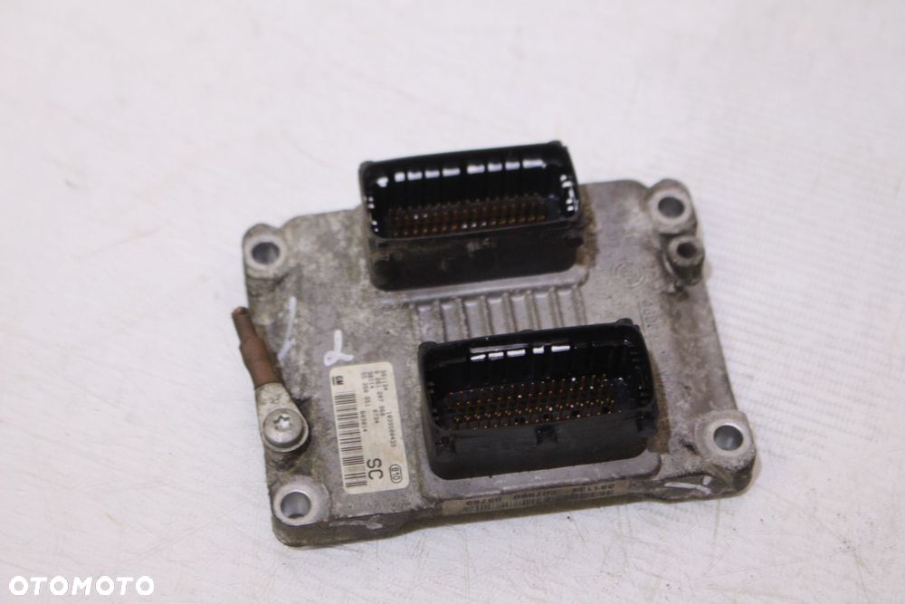 KOMPUTER SILNIKA OPEL CORSA C 1.0 12V 0261207960 - 1