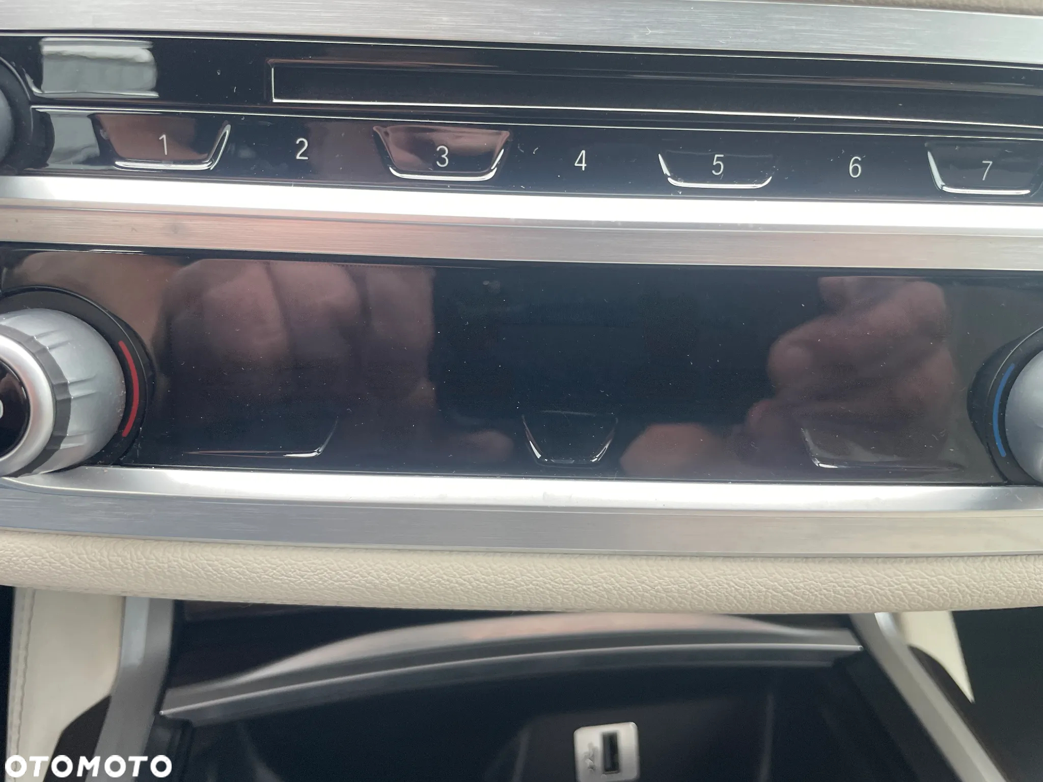BMW Seria 7 740d xDrive - 28