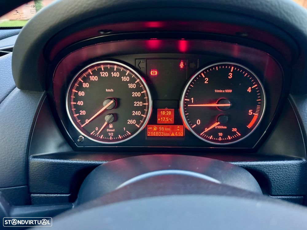 BMW X1 sDrive20d - 12