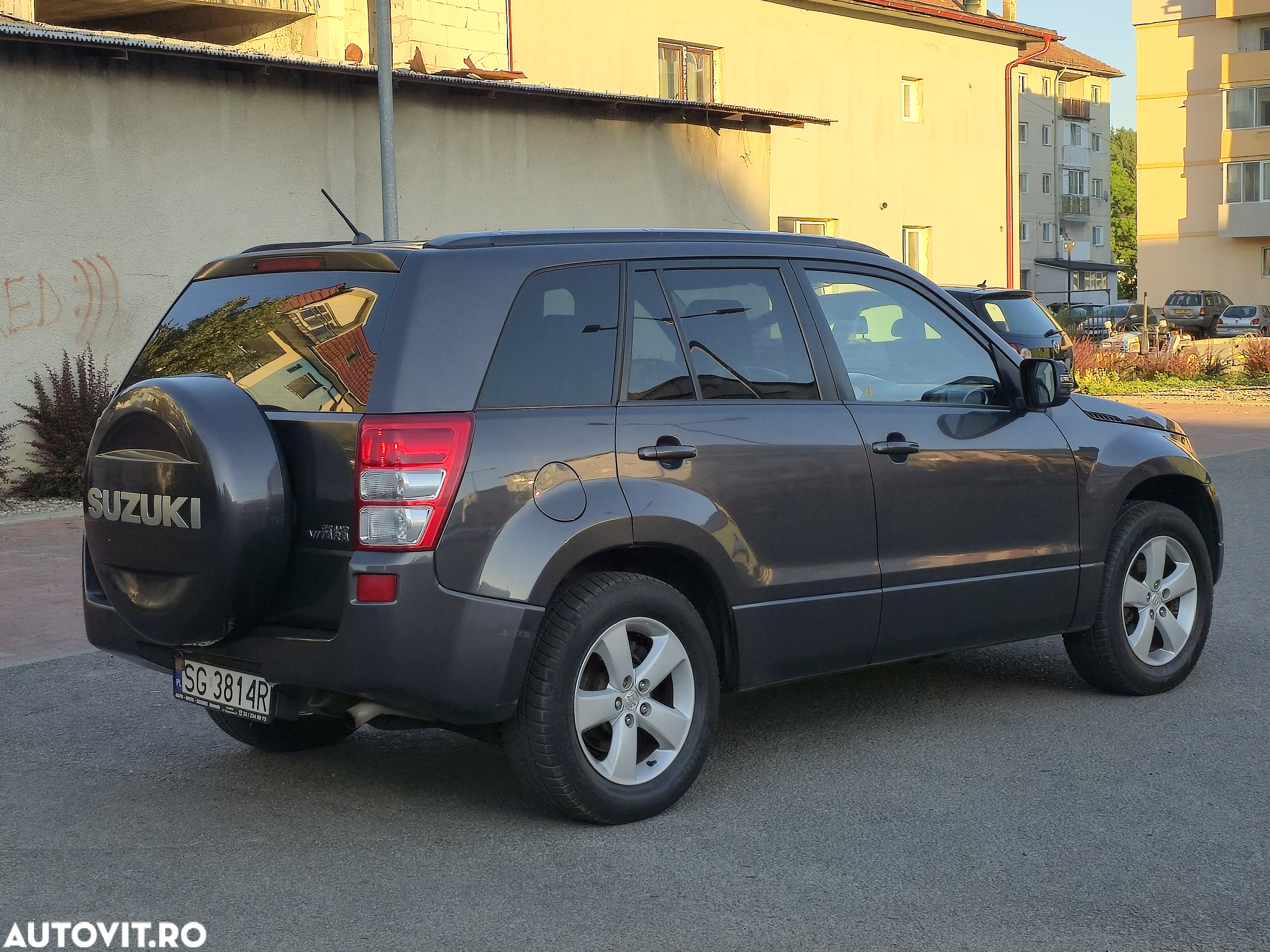 Suzuki Grand Vitara 1.9 DDiS Club - 3