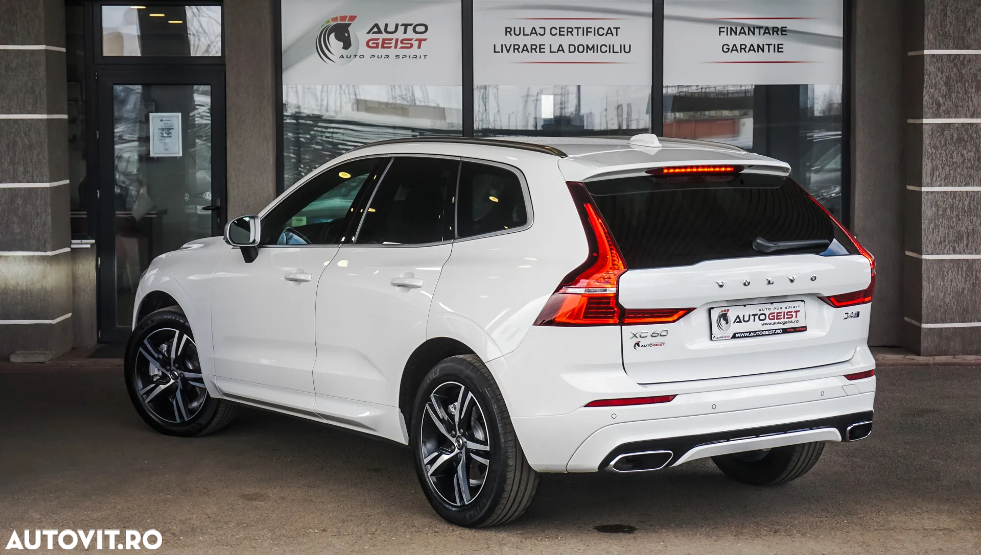 Volvo XC 60 D4 AWD Geartronic RDesign - 7