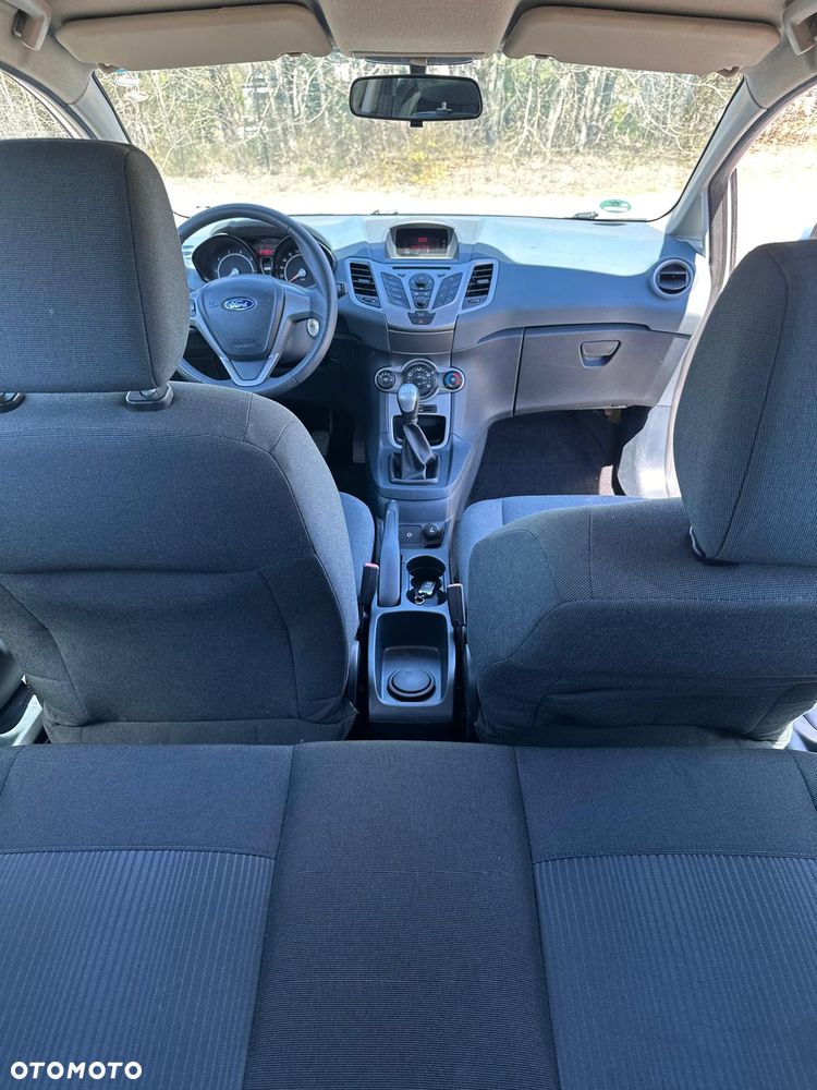 Ford Fiesta 1.25 Ambiente EU5 - 19