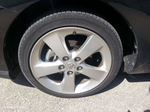 Toyota Auris 1.8 HSD P.Te.+17+E.Al.+Navi - 6