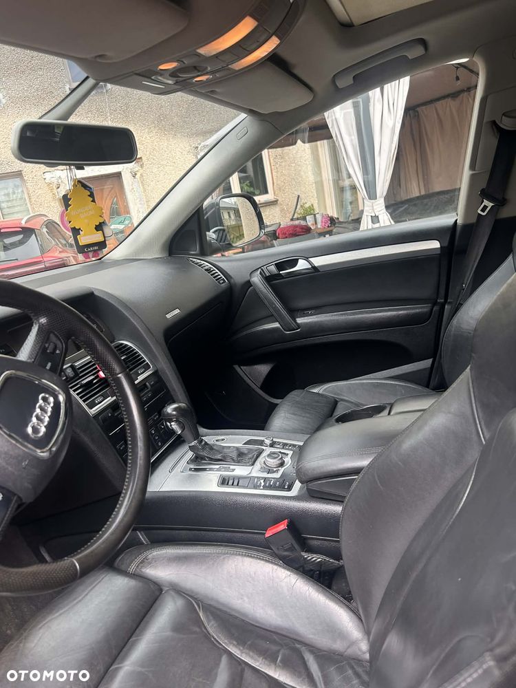 Audi Q7 - 9