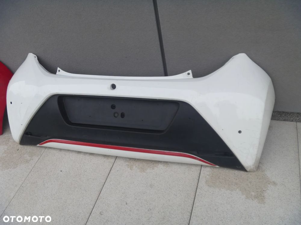 TOYOTA AYGO II ZDERZAK TYLNY ŁADNY PDC LUB BEZ - 5