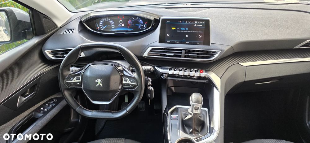 Peugeot 3008 HDi 115 Allure - 17