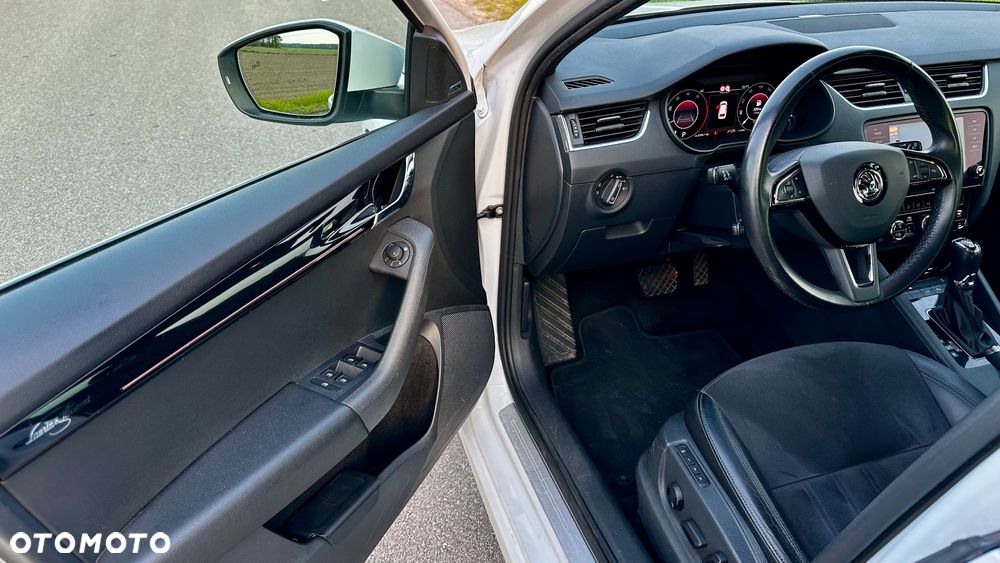 Skoda Octavia 2.0 TDI 4x4 DSG L&K - 8