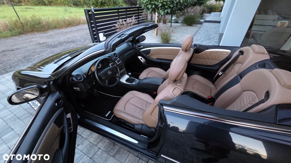 Mercedes-Benz CLK - 34
