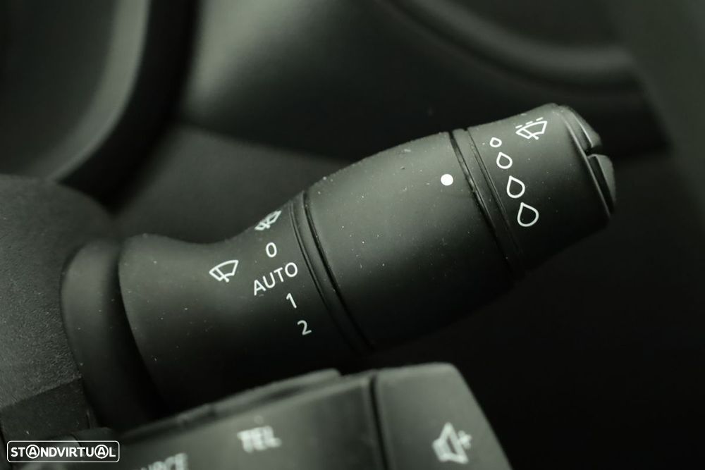 Renault master ver-2-3-dci-l2h2-3-5t - 15