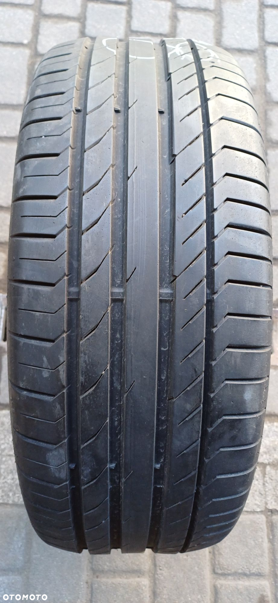 CONTINENTAL 235/50R18 97V , pojedyńcza opona letnia. - 2