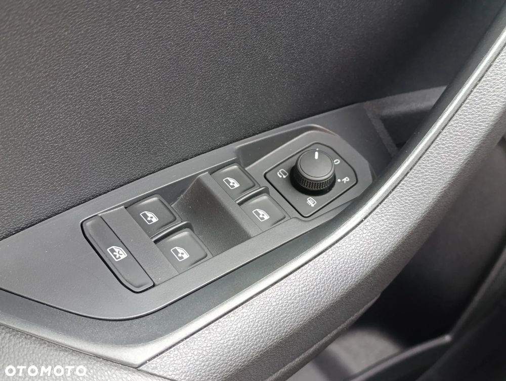 Skoda Karoq 1.5 TSI ACT Sportline DSG - 22