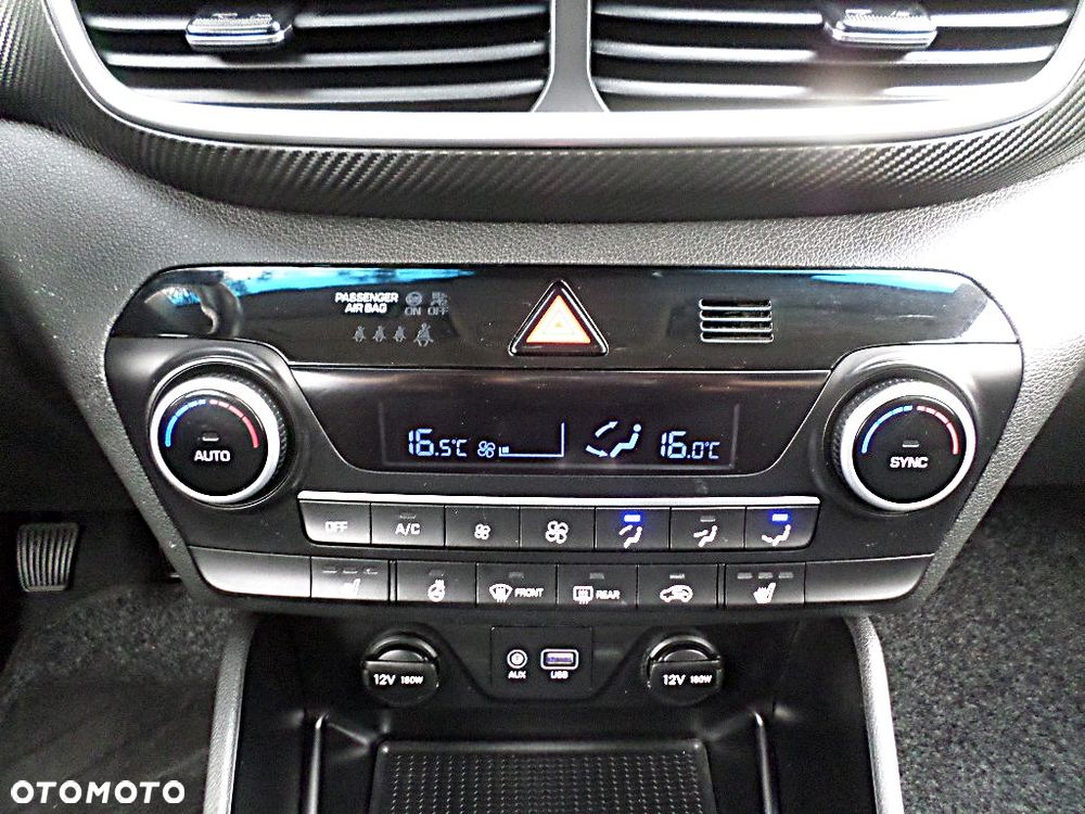 Hyundai Tucson blue 1.6 GDi 2WD Navi - 10