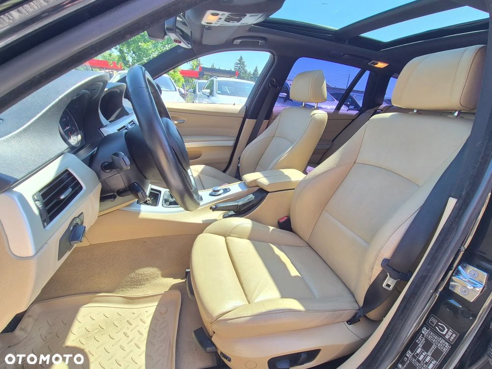 BMW Seria 3 - 25