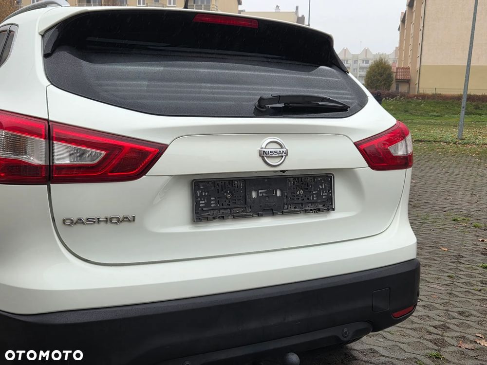 Nissan Qashqai 1.6 dCi 4 x 4 DPF Start/Stop I-Way - 14