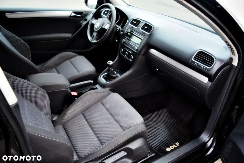 Volkswagen Golf - 14