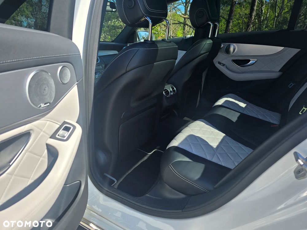 Mercedes-Benz Klasa C 400 4-Matic 7G-TRONIC - 9