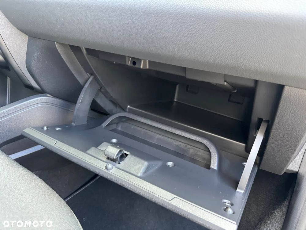 Dacia Duster 1.6 SCe Access S&S - 28