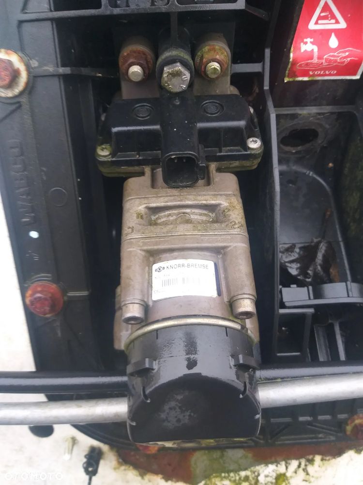 Zawór hamulcowy Renault Premium K001894 5010633321 - 1