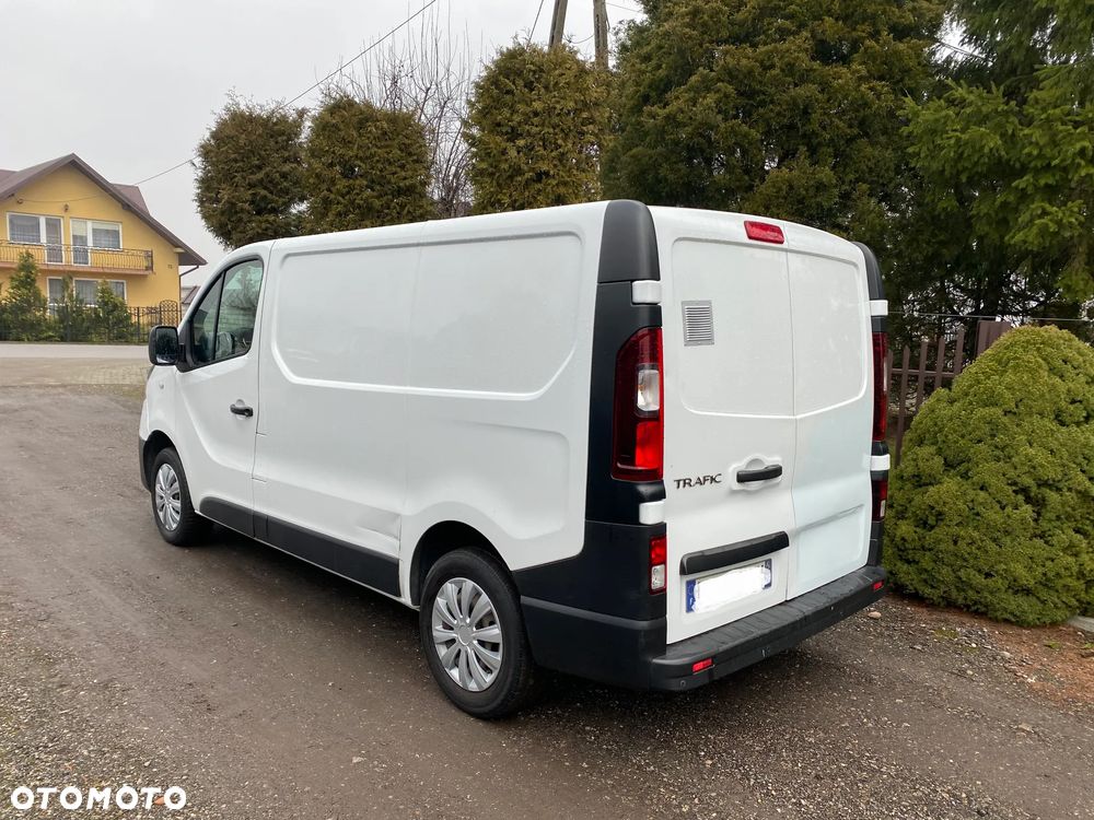 Renault Trafic - 2