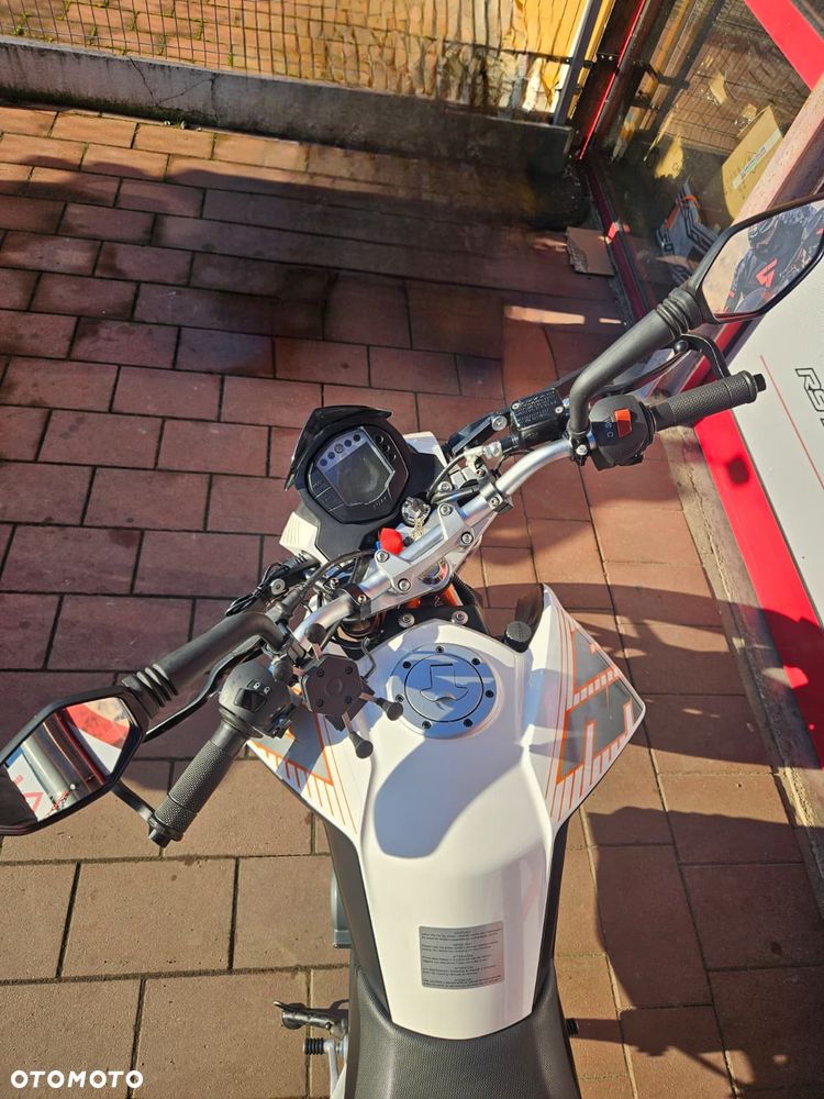 KTM Duke - 4