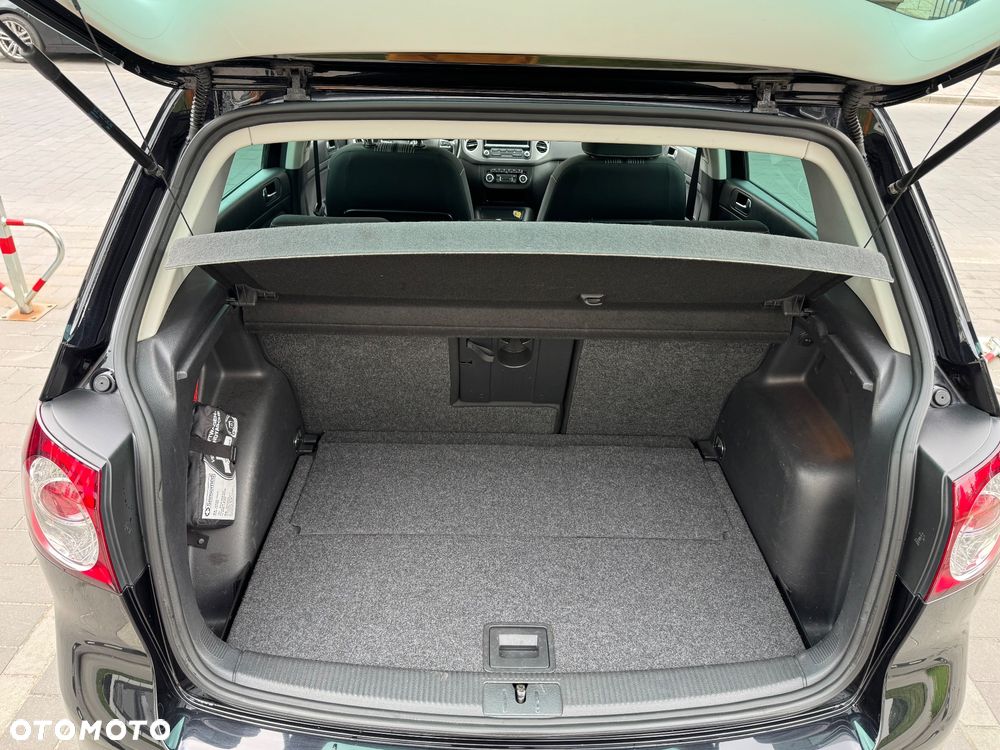Volkswagen Golf Plus 1.6 TDI DPF MATCH - 12