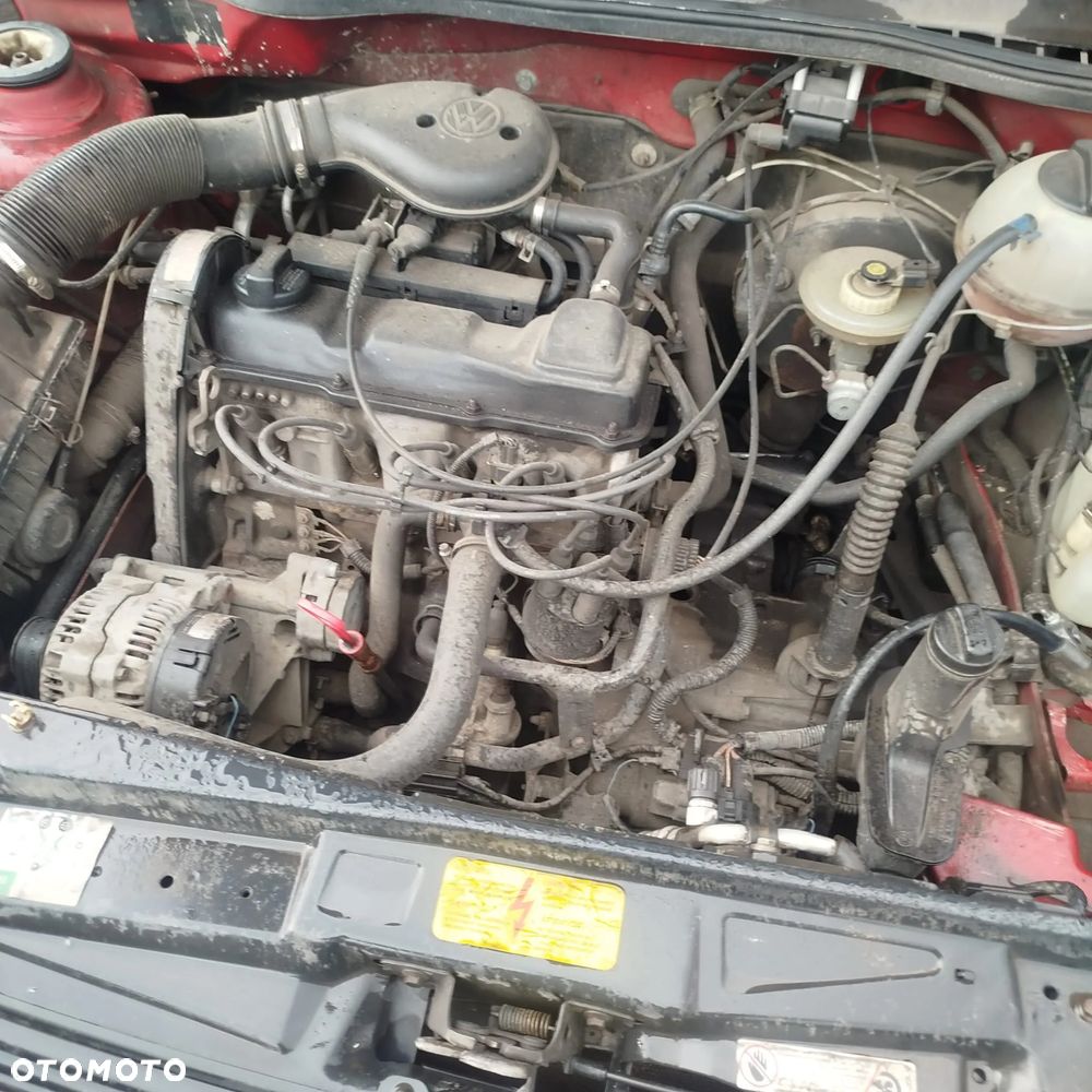 Volkswagen Polo Classic na części . - 6