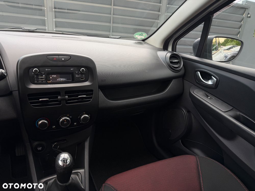 Renault Clio 1.2 16V Limited Plus - 13