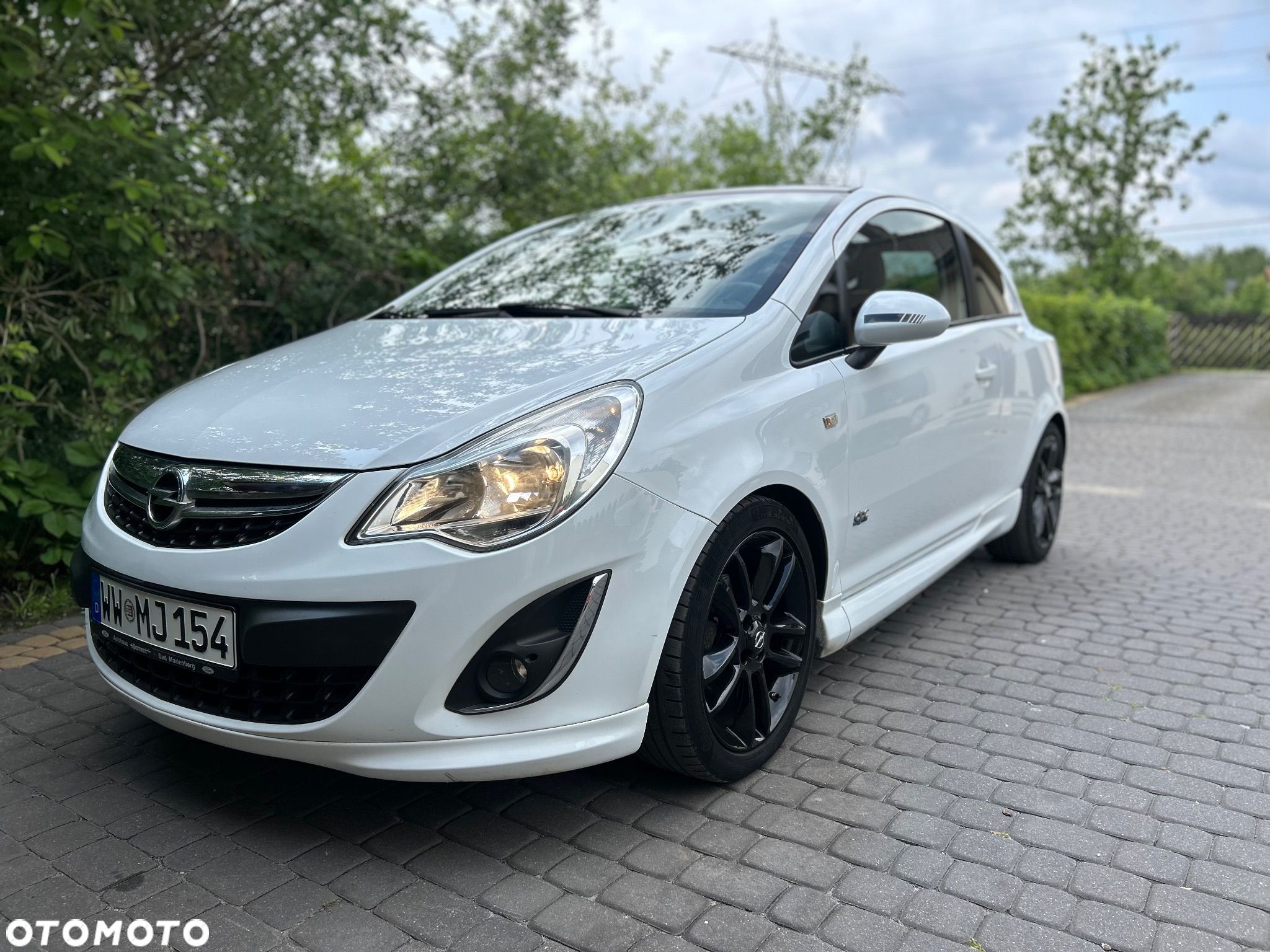Opel Corsa 1.4 16V Sport - 1