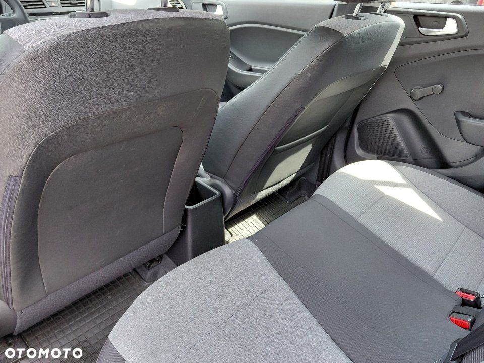 Hyundai i20 - 20